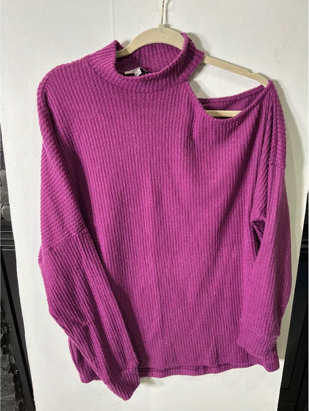 White Birch MinkPink magenta one-shoulder turtleneck sweater size S